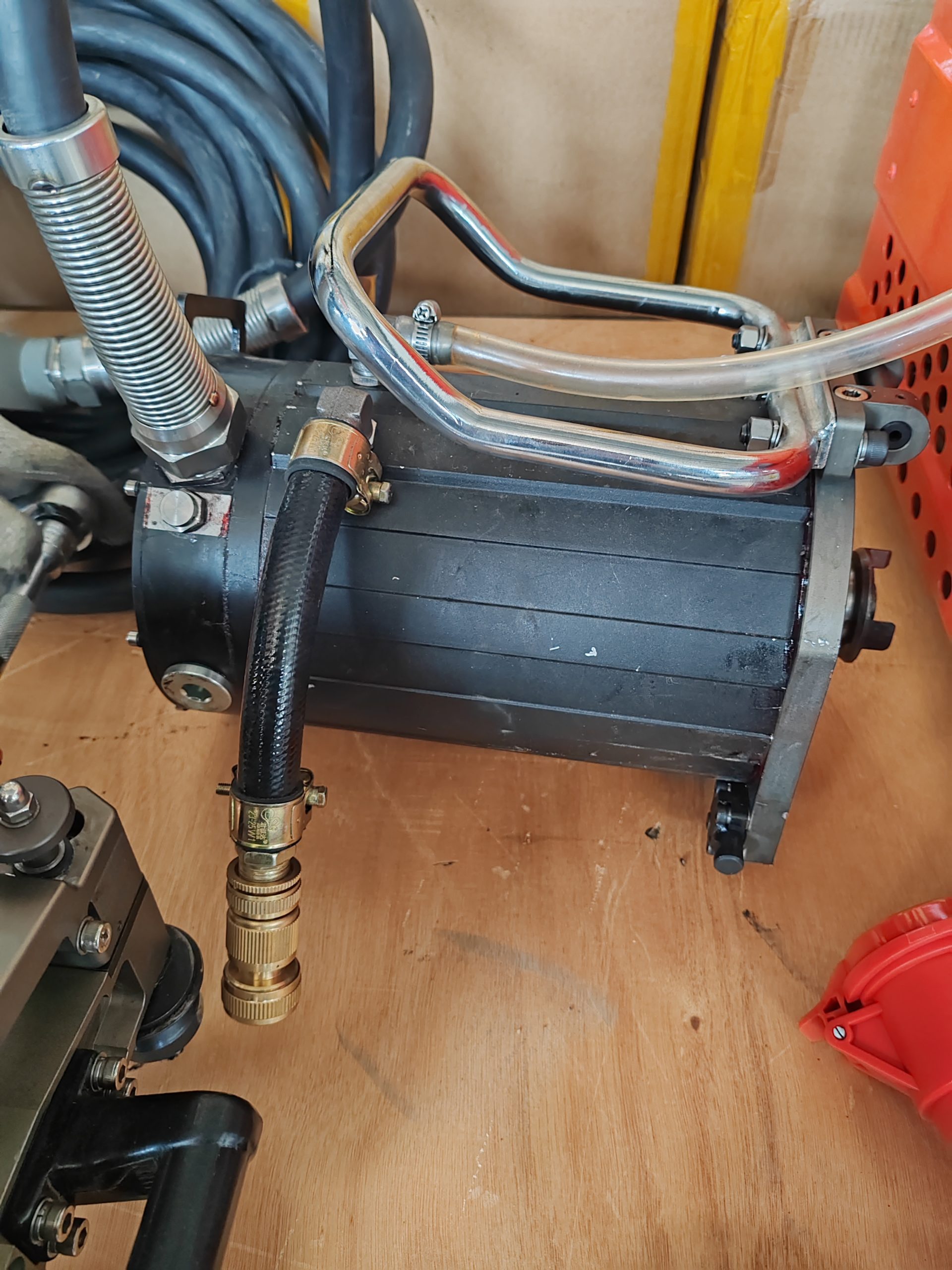 d0b2d18bd181d0bed0bad0bed187d0b0d181d182d0bed182d0bdd18bd0b9-d181d182d0b5d0bdd0bed180d0b5d0b7d0bdd18bd0b9-d181d182d0b0d0bdd0bed0ba-m7-20-5.jpg Высокочастотный стенорезный станок M7-20 FC WS20