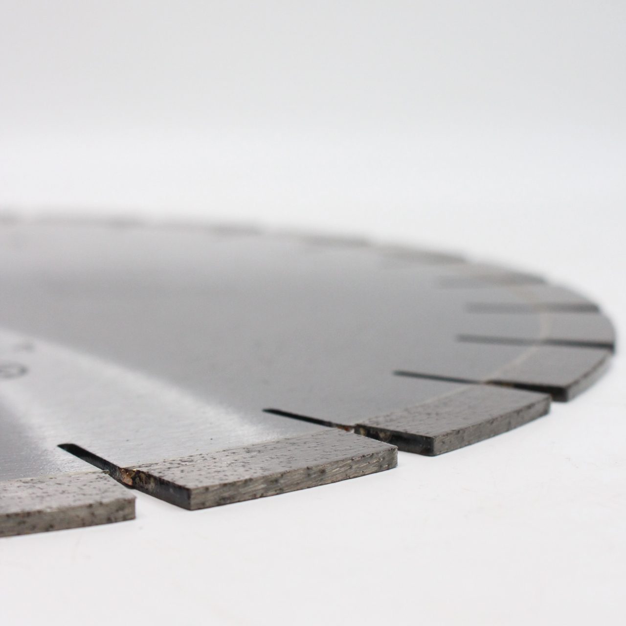 d0b4d0b8d181d0ba-d0b0d0bbd0bcd0b0d0b7d0bdd18bd0b9-d0bfd0be-d0b1d0b5d182d0bed0bdd183-400d0bcd0bc-d185-254d0bcd0bc-premium-3.jpg Диск алмазный по бетону 400мм х 25,4мм Premium