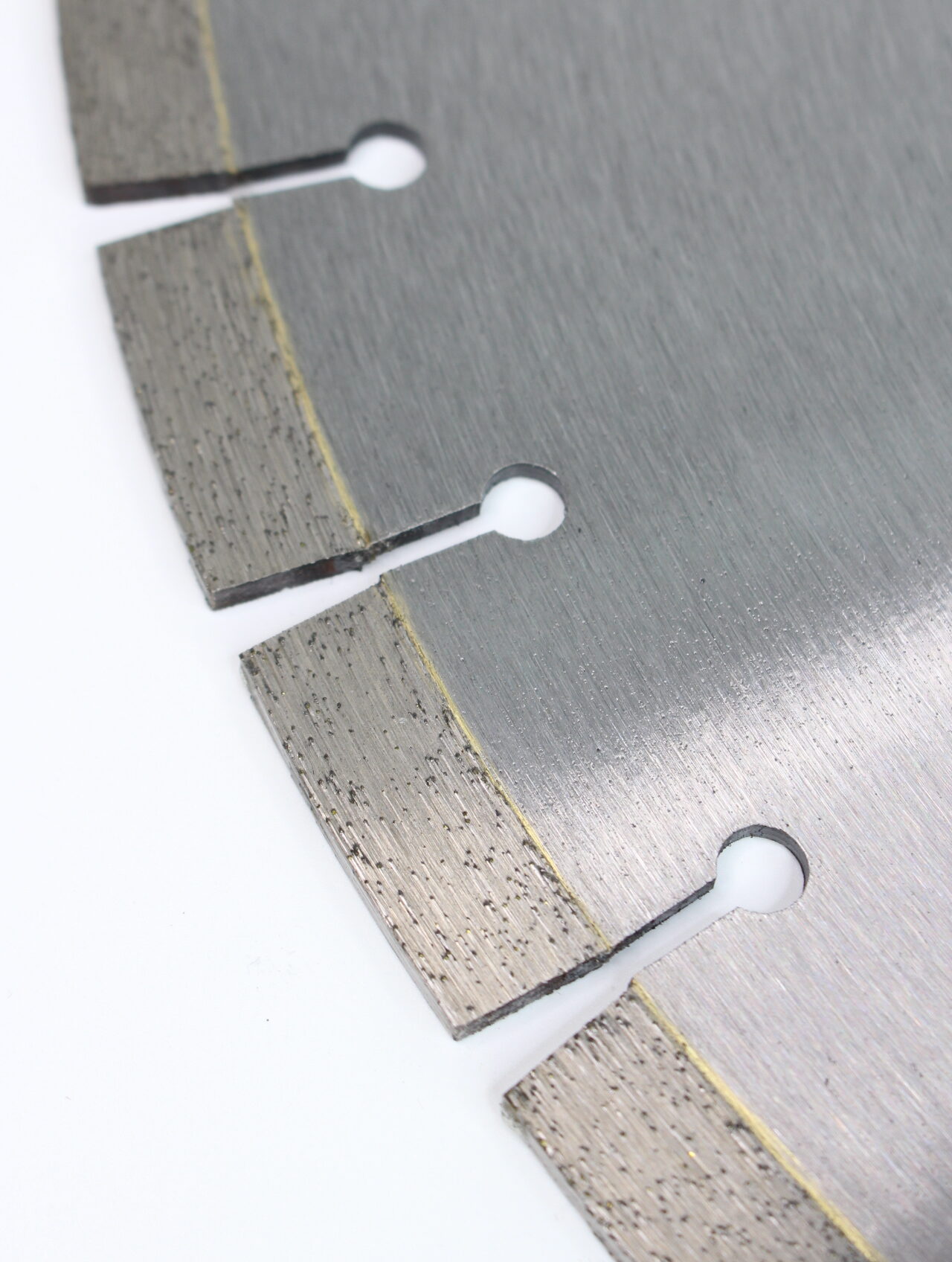 d0b4d0b8d181d0ba-d0b0d0bbd0bcd0b0d0b7d0bdd18bd0b9-d0bfd0be-d0b1d0b5d182d0bed0bdd183-520-3.jpg Диск алмазный по бетону 520мм х 50мм Premium