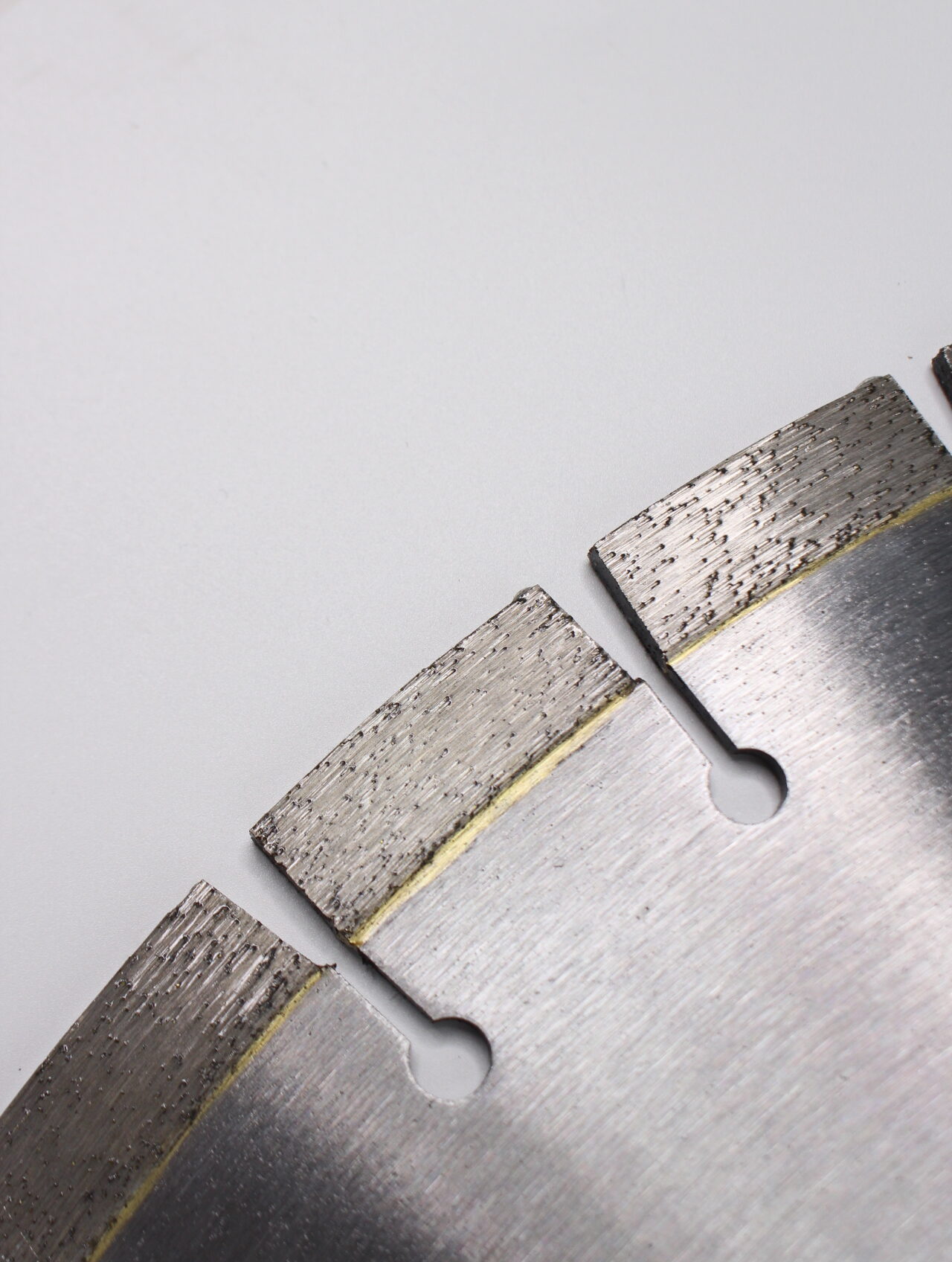 d0b4d0b8d181d0ba-d0b0d0bbd0bcd0b0d0b7d0bdd18bd0b9-d0bfd0be-d0b1d0b5d182d0bed0bdd183-520-5.jpg Диск алмазный по бетону 520мм х 50мм Premium