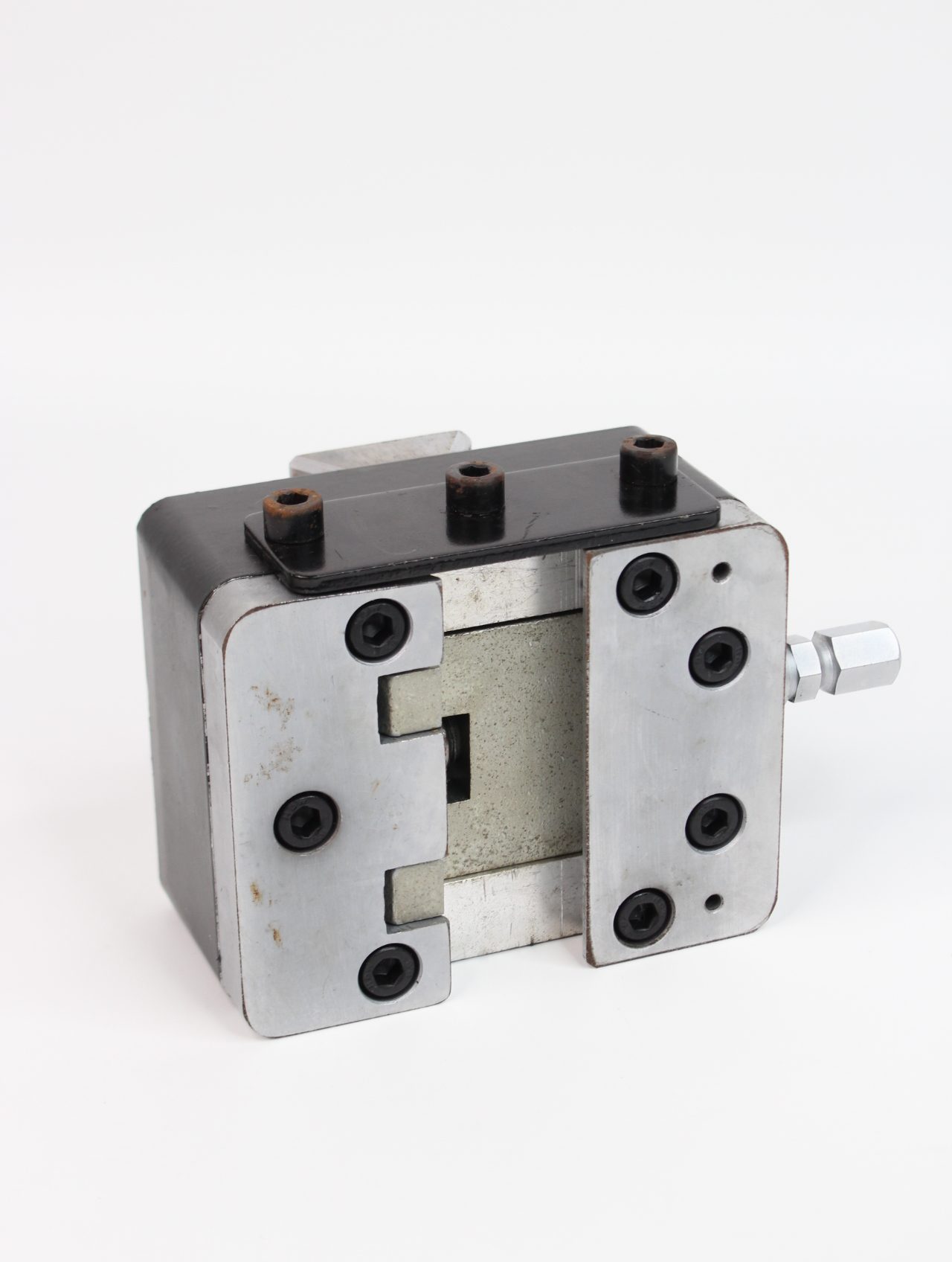 d0bfd180d0bed181d182d0b0d0b2d0bad0b0-d0b4d0bbd18f-d0bad0b0d180d0b5d182d0bad0b8-jindu-cf9500-1.jpg Проставка для каретки JINDU CF9500