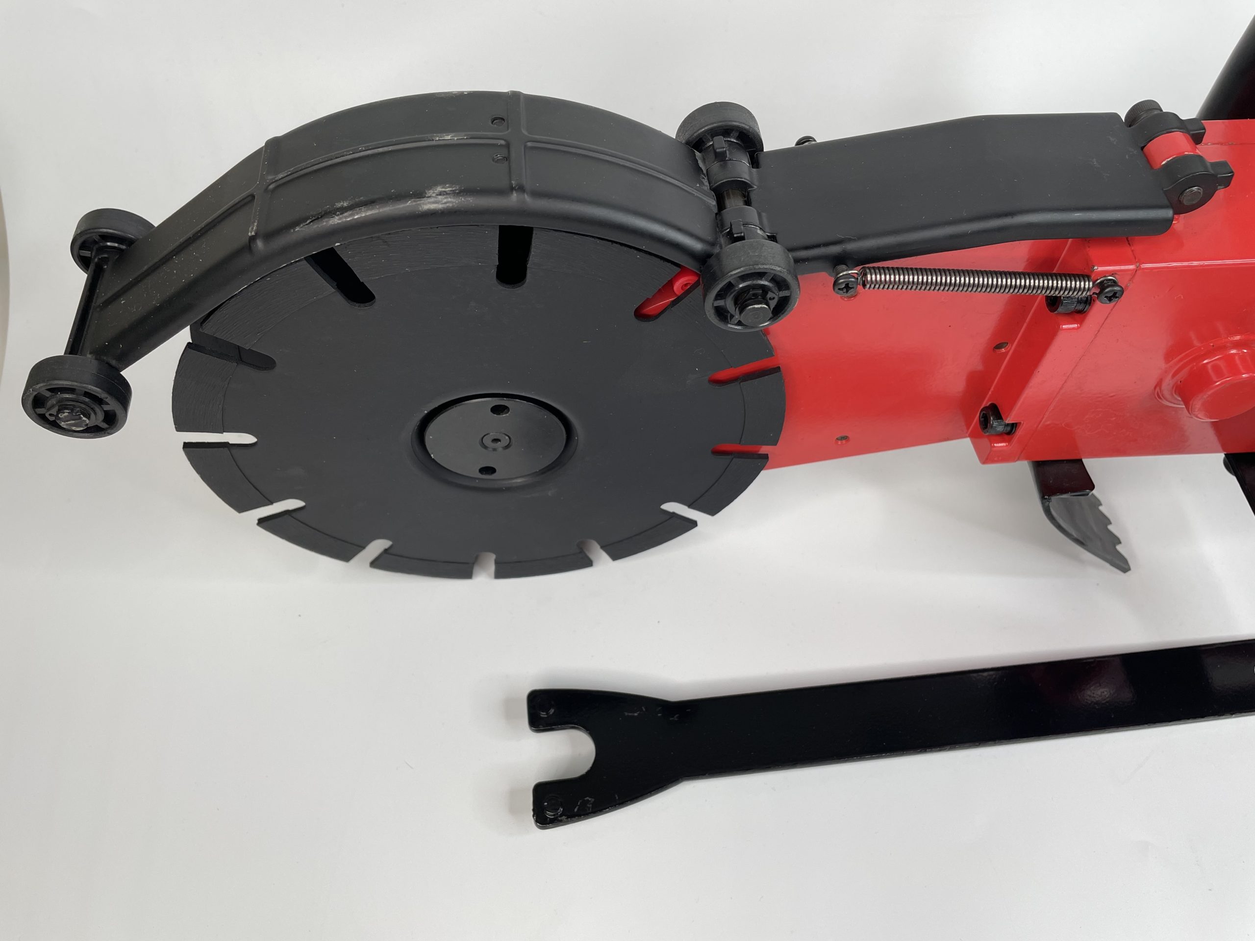 d180d0b5d0b7d187d0b8d0ba-d0b1d0b5d182d0bed0bdd0b0-d185d183d181d0bad0b2d0b0d180d0bdd0b0-d0b0d0bdd0b0d0bbd0bed0b3-k1292-2.jpg Резчик бетона Хускварна аналог K1292