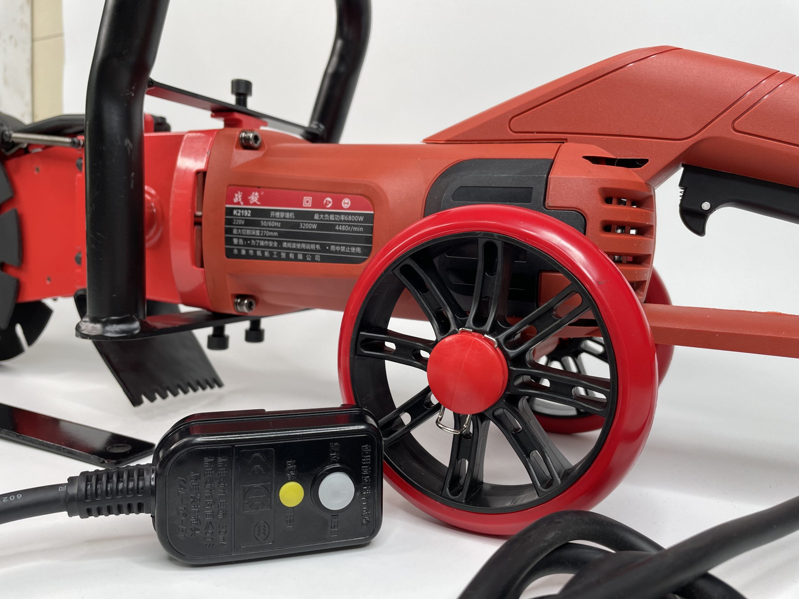 d180d0b5d0b7d187d0b8d0ba-d0b1d0b5d182d0bed0bdd0b0-d185d183d181d0bad0b2d0b0d180d0bdd0b0-d0b0d0bdd0b0d0bbd0bed0b3-k1292-5.jpg Резчик бетона Хускварна аналог K1292