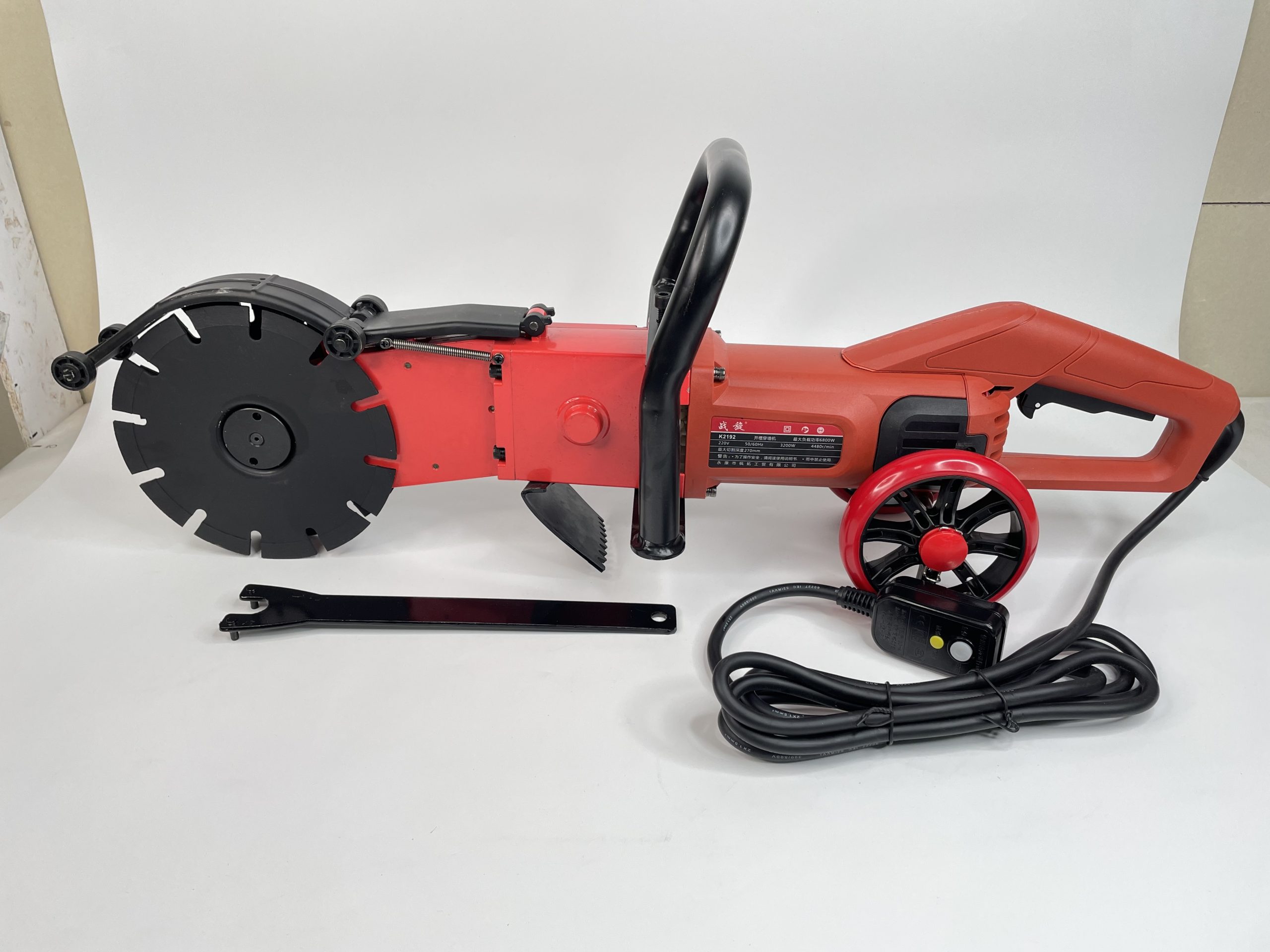 d180d0b5d0b7d187d0b8d0ba-d0b1d0b5d182d0bed0bdd0b0-d185d183d181d0bad0b2d0b0d180d0bdd0b0-d0b0d0bdd0b0d0bbd0bed0b3-k1292.jpg Резчик бетона Хускварна аналог K1292