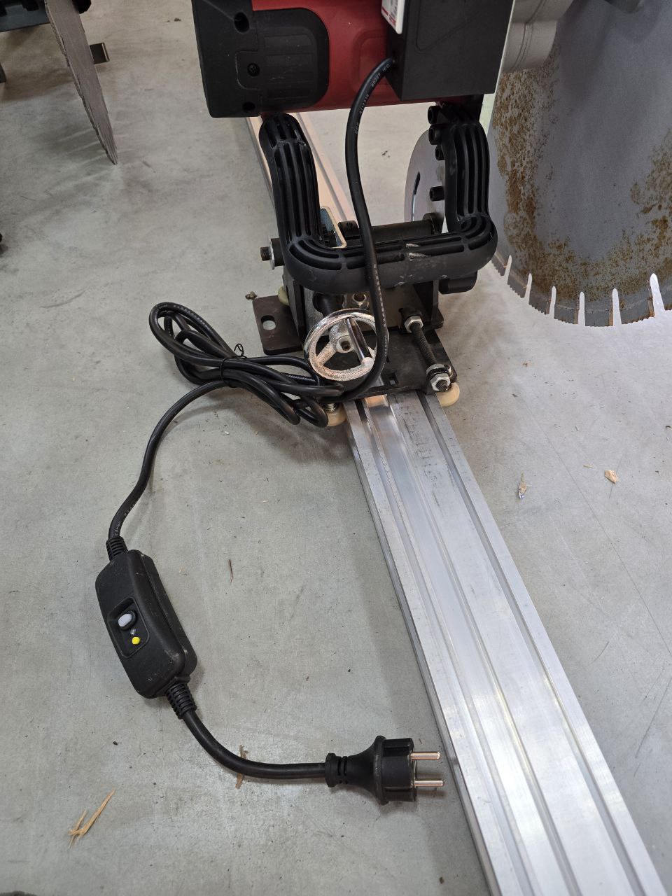 d181d182d0b5d0bdd0bed180d0b5d0b7d0bdd0b0d18f-d0bcd0b0d188d0b8d0bdd0b0-k6508-280d0bcd0bc-650d0b4d0b8d181d0ba-2.jpg Стенорезная машина K6508 280мм 650диск